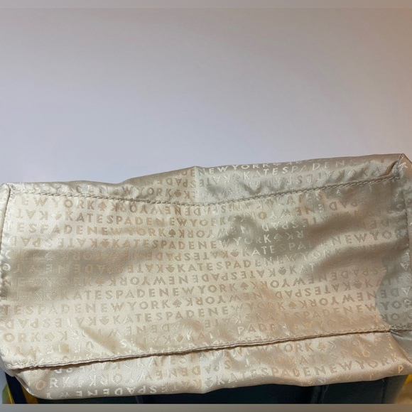 VINTAGE KATE SPADE NEW YORK Wellesley Camryn Cross-Body in Shiny Emerald. 🎁 - Picture 6 of 14